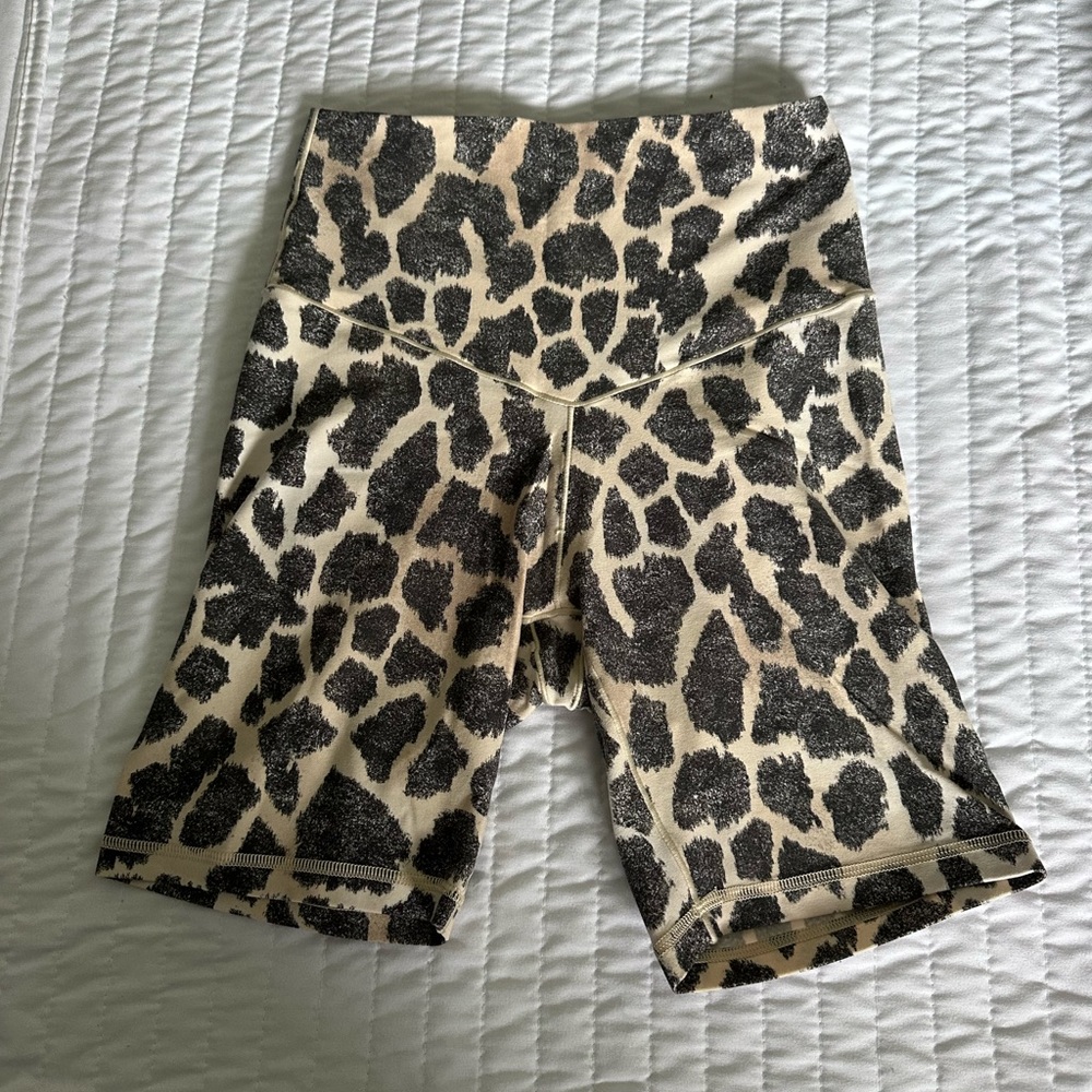 Medium Aerie leopard print biker shorts